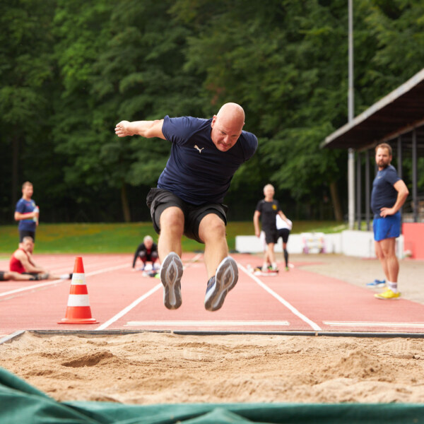 Queer-Games-2025-Leichtathletik-Weitsprung-054